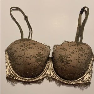 Victoria’s Secret Dream Angels lace bra 34D